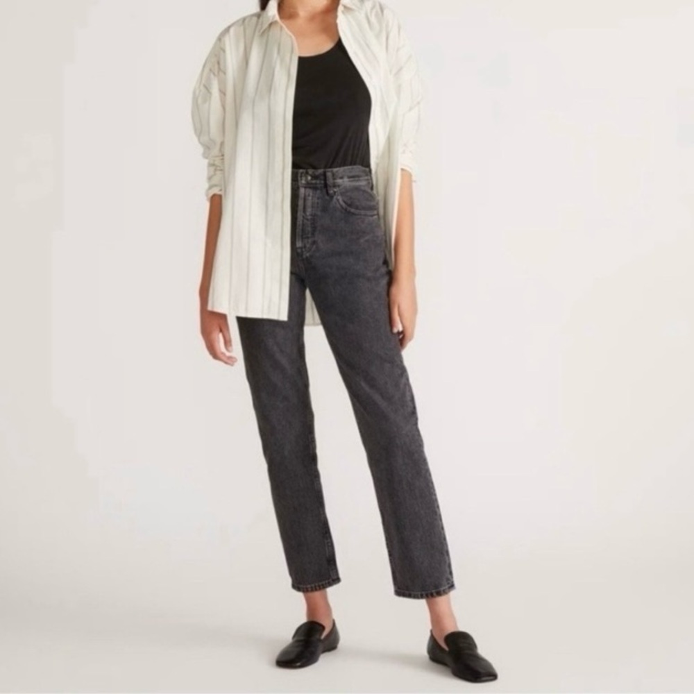 Everlane • The Cheeky Jean in Washed Black